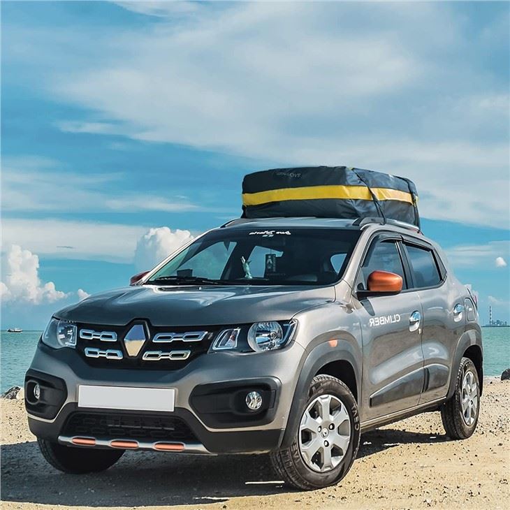 100% Waterproof Roof Box